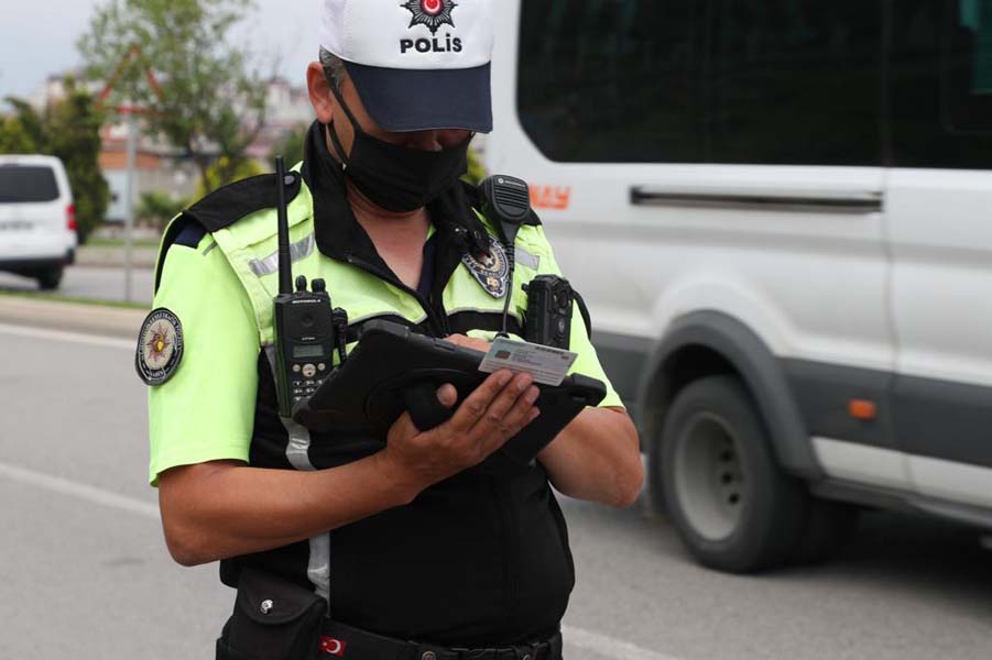 SON DAKİKA! İçişleri Bakanlığından Huzurlu Sokaklar uygulaması: 1002 kişi yakalandı, 96 şüpheli gözaltına alındı!