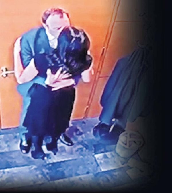 15 yıllık eşini danışmanıyla aldatmıştı! İngiltere Sağlık Bakanı Matt Hancock istifa etti: 'Kovid kurallarını çiğnediğim için üzgünüm'