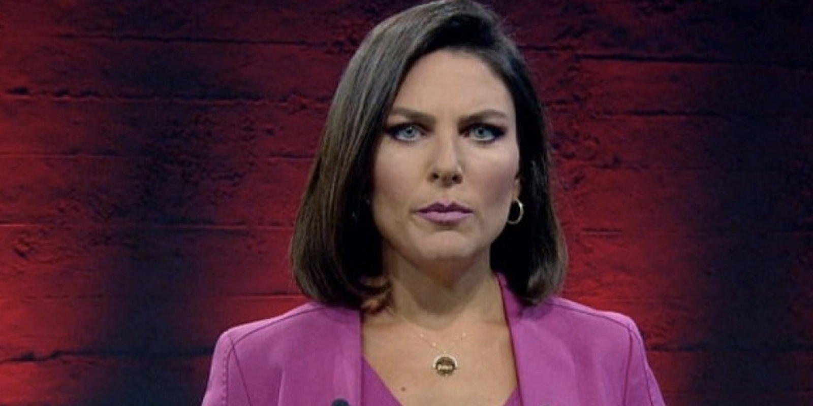 Yorumları gündem oluyordu! Show TV Ana Haber sunucusu Ece Üner istifa mı etti?