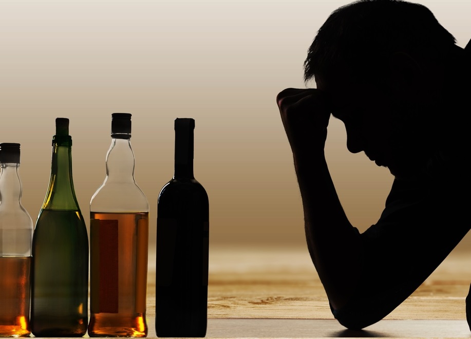 Gece saatlerinde hastanelere koştular! Tekirdağda sahte içki skandalı! Zehirlenen 11 kişi yoğun bakımda