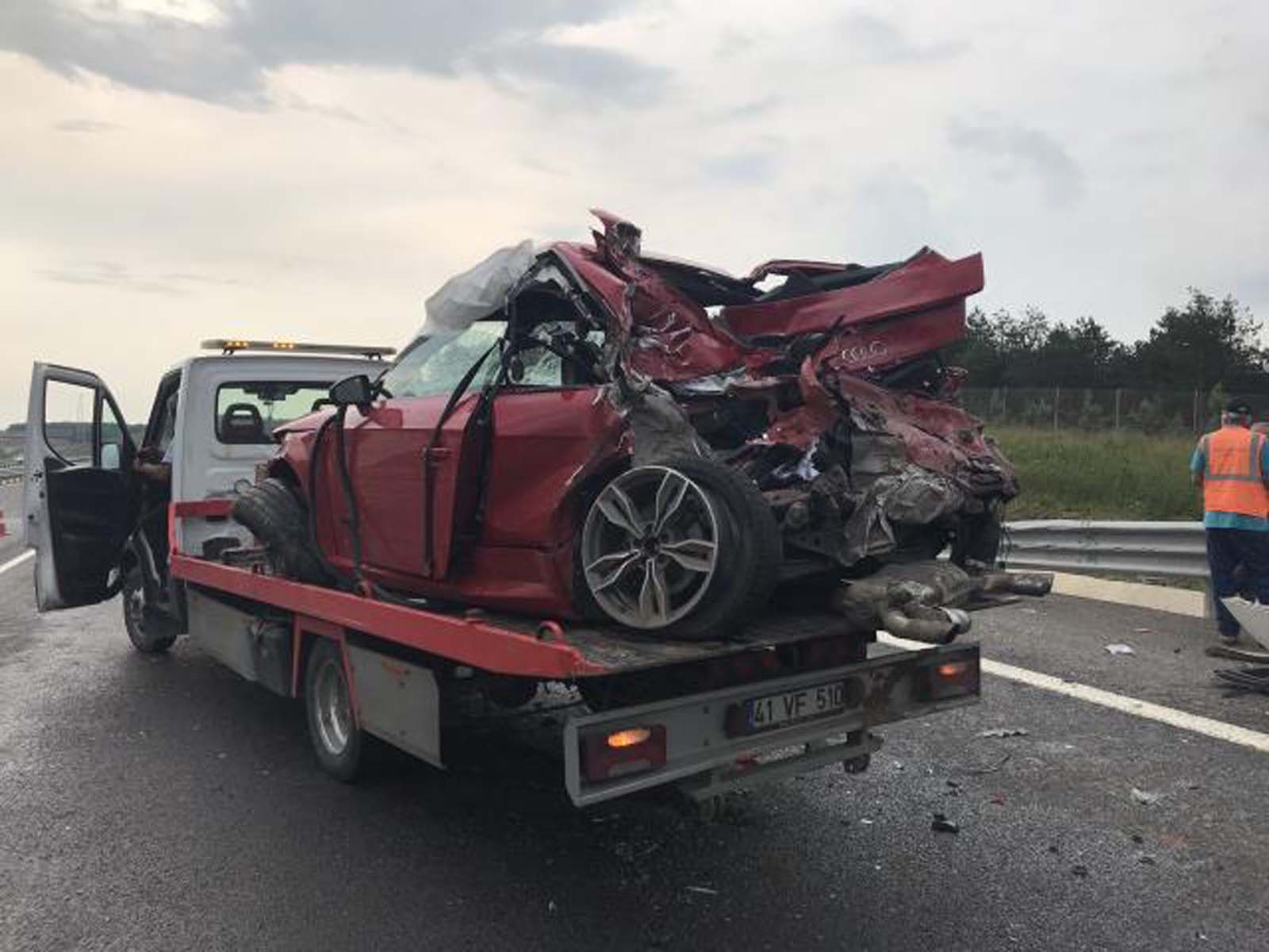 Su vermeye çalışırken, canını verdi! Yardım etmek isteyen genç, hayatından oldu