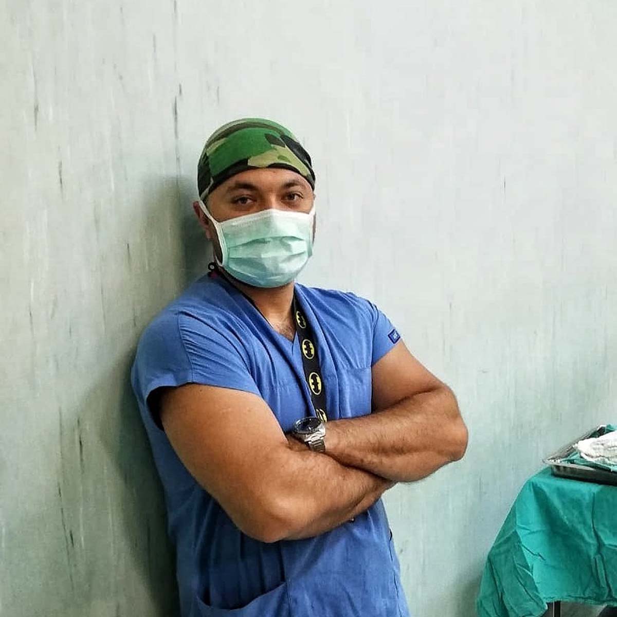 Elazığ'da akıl almaz tedavi yöntemi: Belinden iki delik açıldı, deri altından çamaşır ipi geçirildi