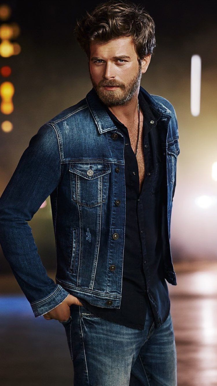 Hayranlarını bir kez daha mest etti! Kıvanç Tatlıtuğdan vatandaşlara aşı olun çağrısı