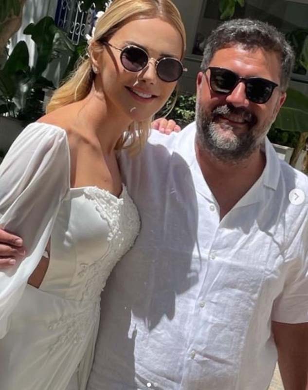 Aşkları olay olmuştu! Ece Erken ve Şafak Mahmutyazıcıoğlu muratlarına erdi! Evlilik haberini işte böyle duyurdular