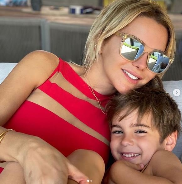 Aşkları olay olmuştu! Ece Erken ve Şafak Mahmutyazıcıoğlu muratlarına erdi! Evlilik haberini işte böyle duyurdular