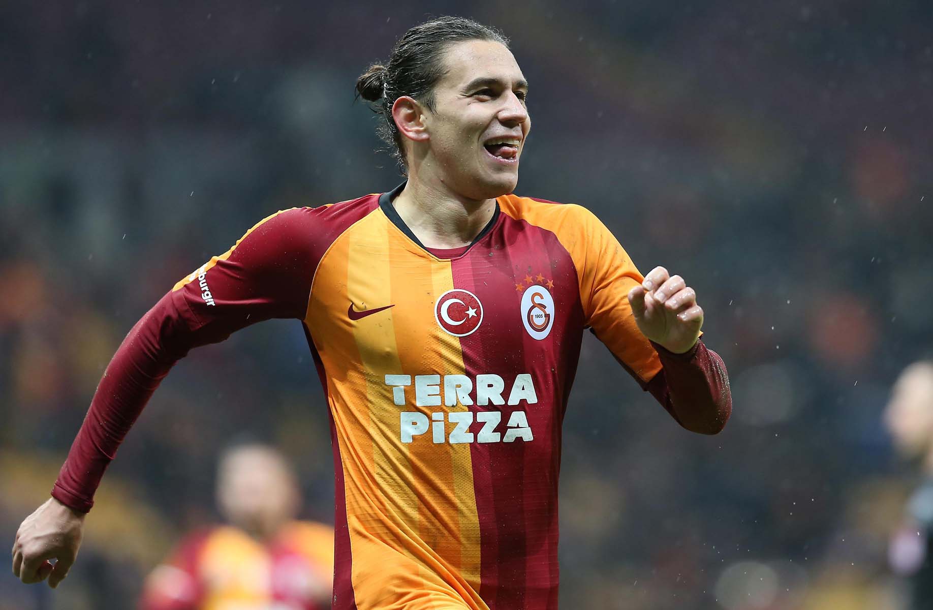 Taylan Antalyalı nın powered by pride tişörtü VAR Odasını karıştırdı! Emre Bol ve Turgay Demir den olay sözler 