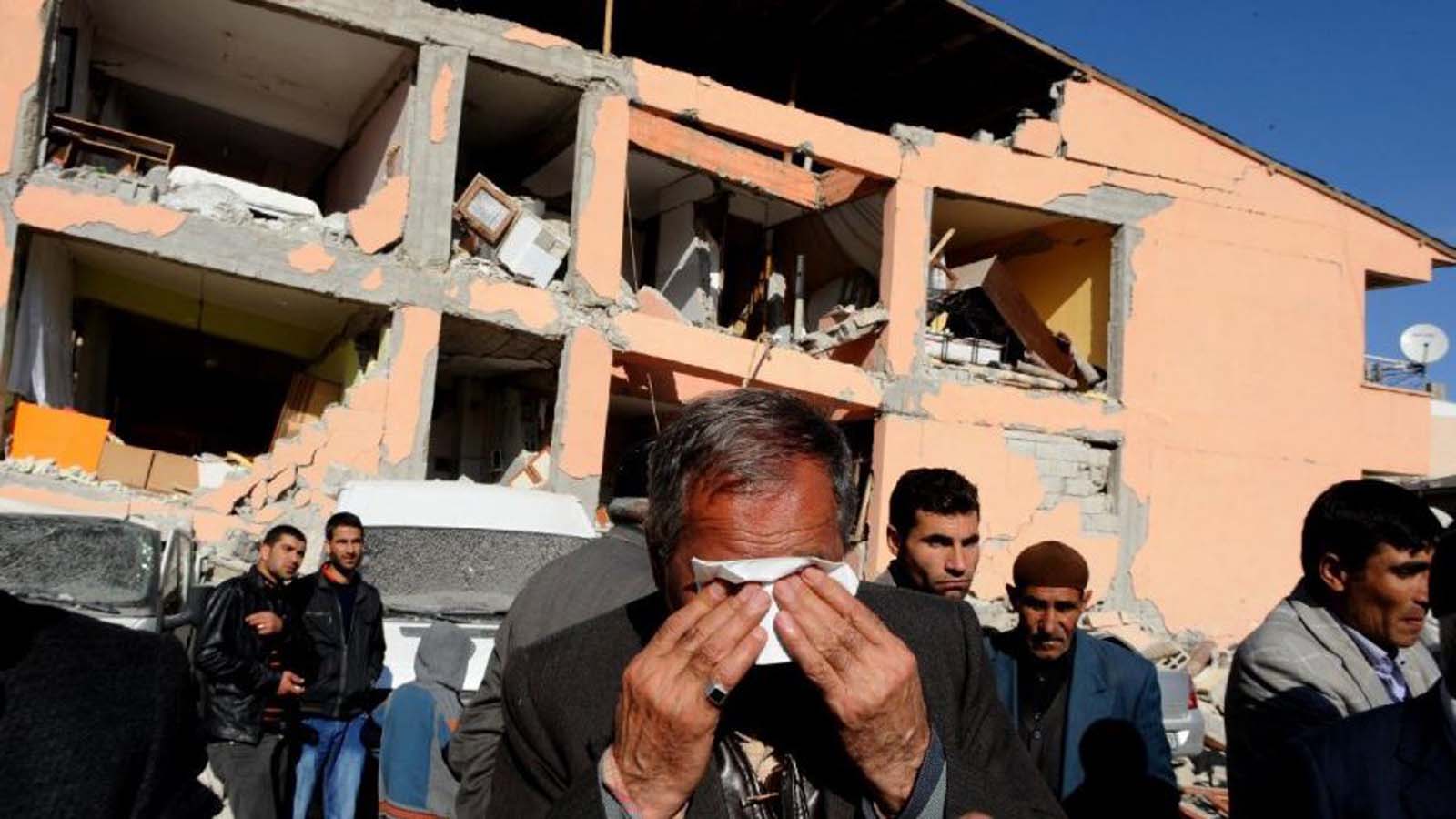 Van depreminde ölen 10 can için sanıklara verilen hapis cezası para cezasına çevrildi!