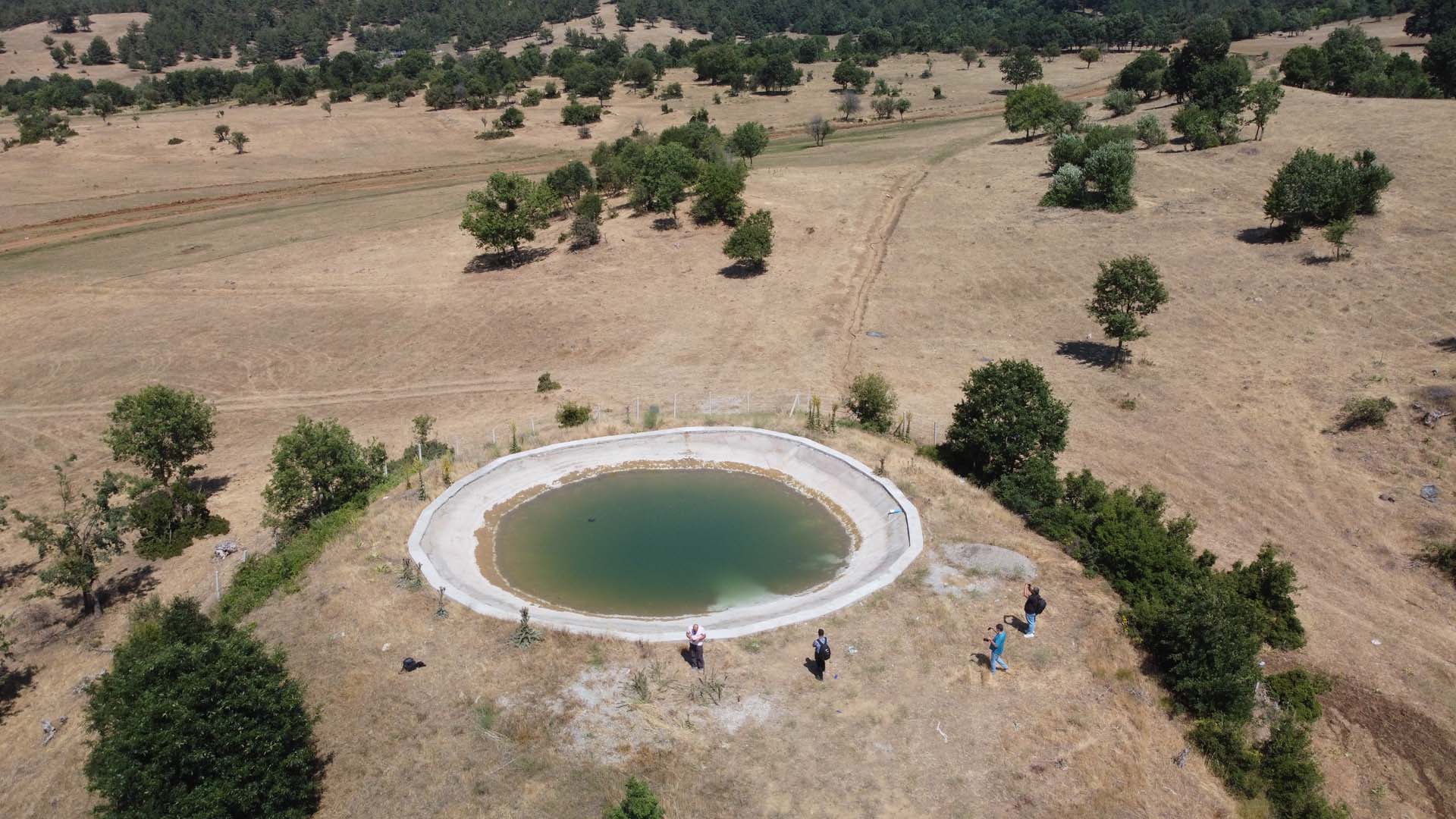 Osmaniye'de yürek yakan olay! Söndürme havuzuna giren iki çocuk boğularak can verdi 