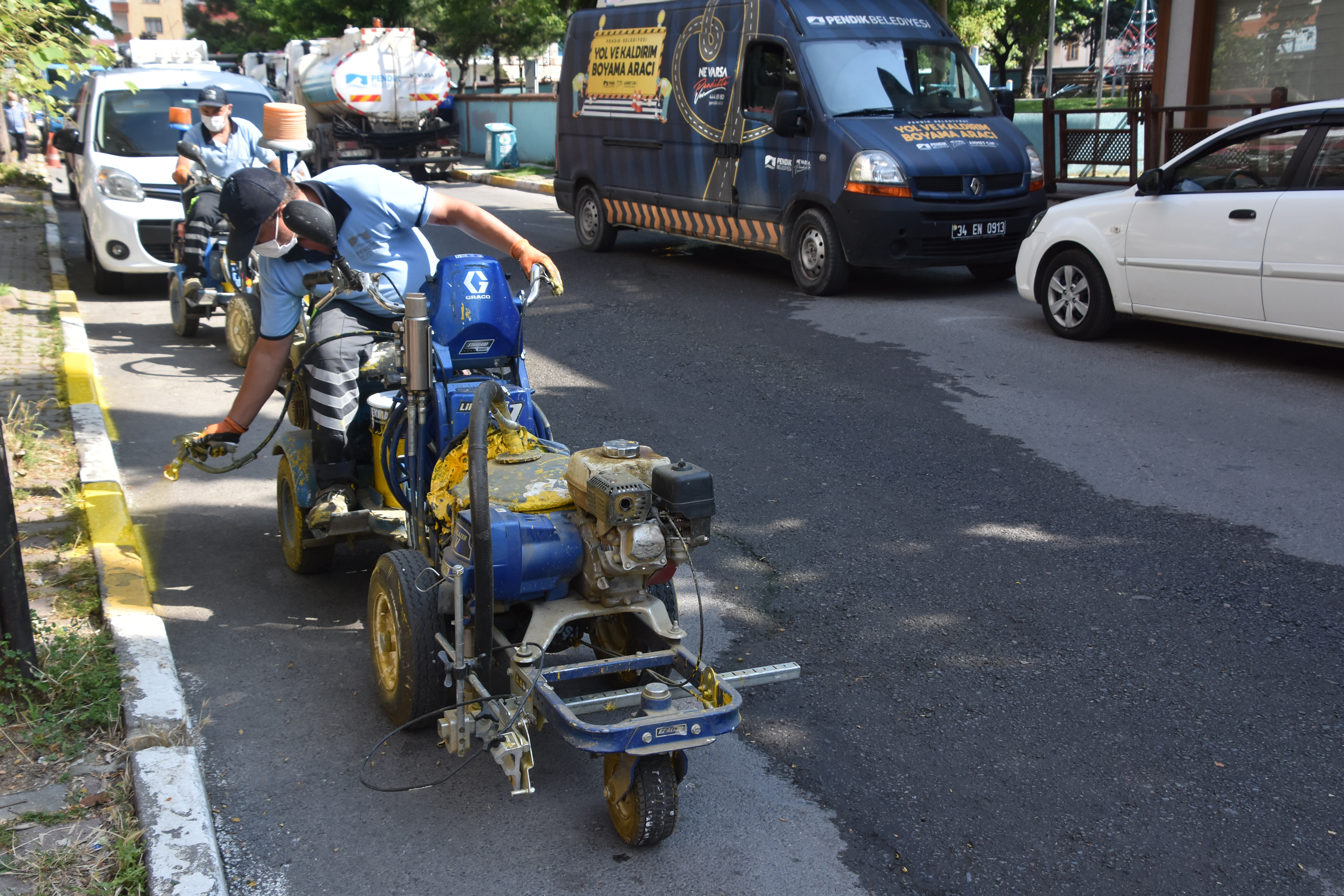 Sokaklarda yaz temizliği başladı! Daha temiz bir çevre için ekipler iş başında