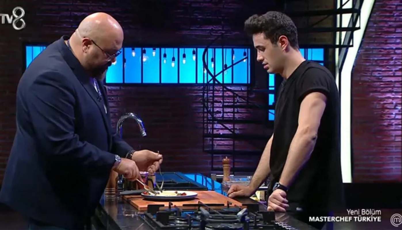 MasterChef yarışmacısı korkuttu! Fenalaşıp bir anda yere düştü! Şefler şaşkına uğradı
