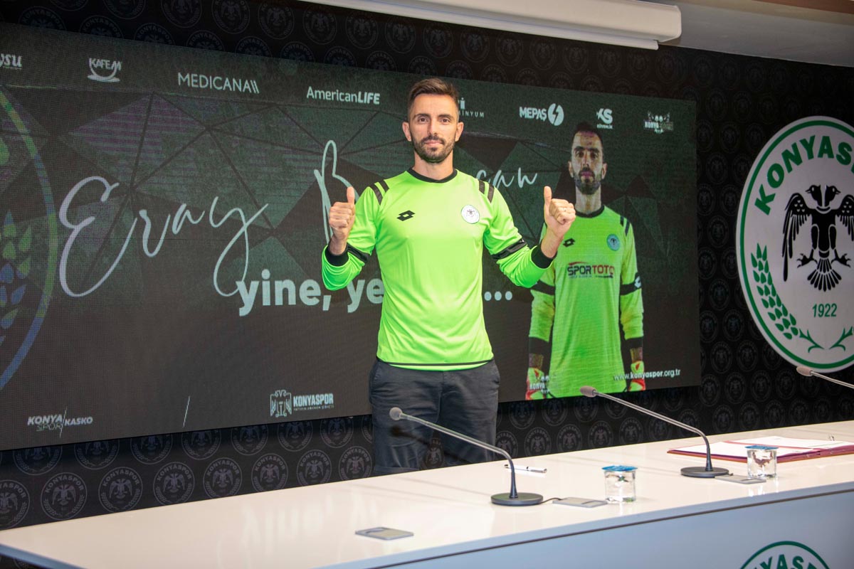 Konyaspor'dan transer şov! 4 isimle imzaladılar