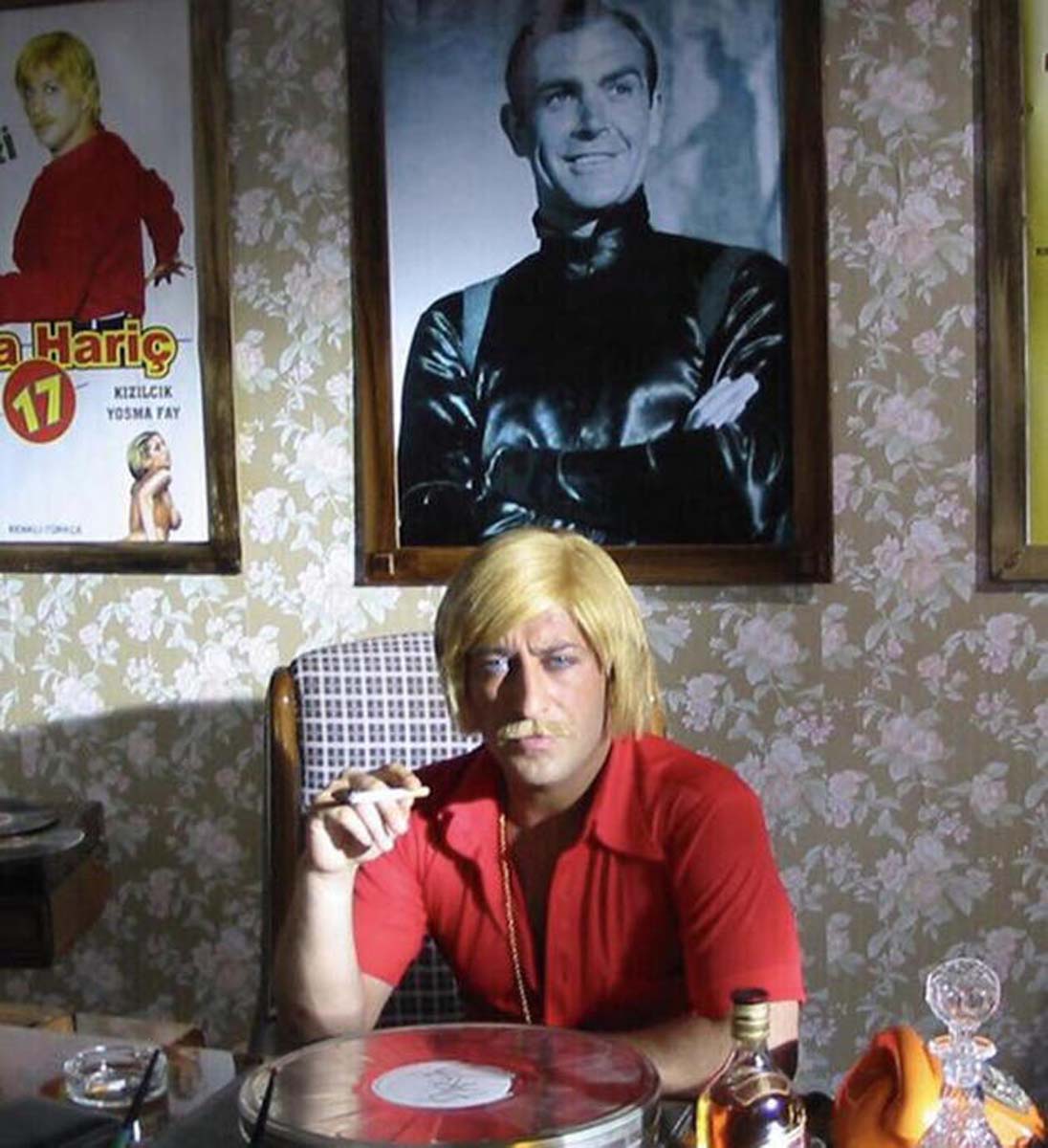 Cem Yılmaz'ın bomba dizisi Erşan Kuneri'nin çekimleri başladı! İşte setten ilk kareler