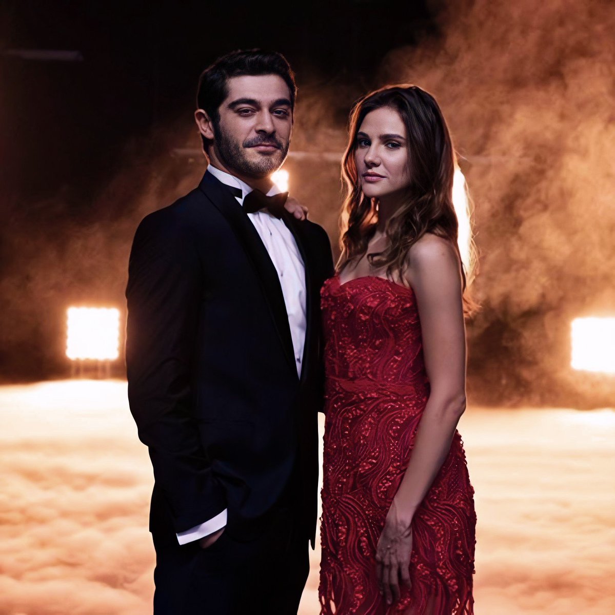 Maraşlı hayranlarını üzen haber dizinin başrol oyuncusundan geldi! Burak Deniz final için tarih verdi