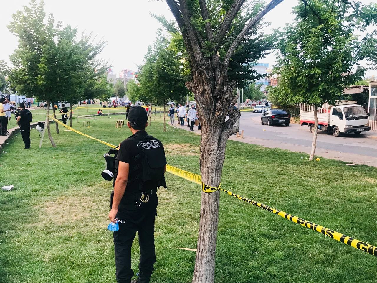 Kurşunlar havada uçuştu, ortalık savaş alanına döndü! Diyarbakır'da silahlı çatışma:2 ölü, 15 yaralı