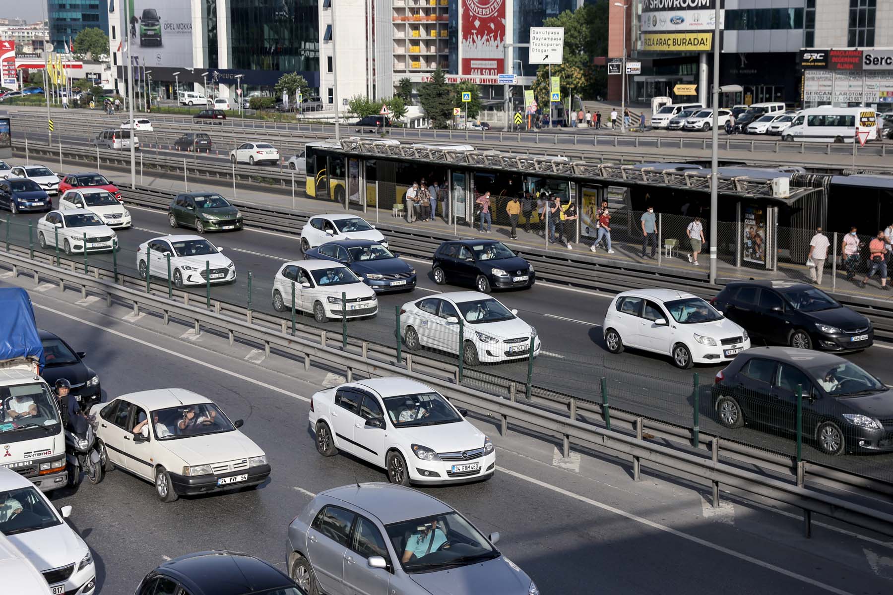 Son dakika | Sağlık Bakanlığından Kovid-19 rehberlerine güncelleme! Sosyal mesafe 2 metreye çıkıyor