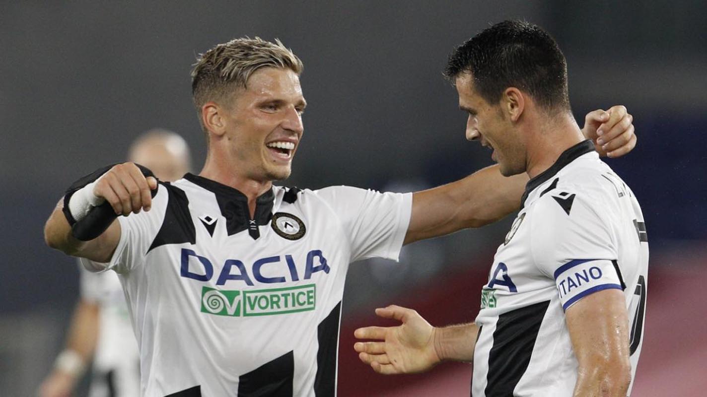 Galatasaray'a sağ bekte yeni isim! Larsen için harekete geçildi