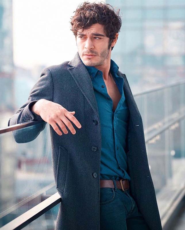 Yaptığı hareketle ayrılık iddialarını güçlendirdi! İşte Burak Deniz - Didem Soydan aşkını bitiren hamle!