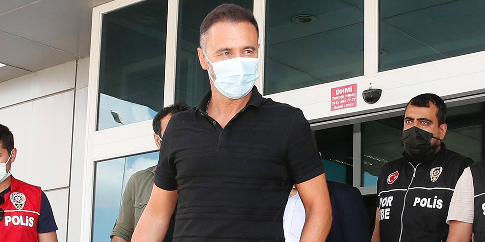 Son dakika | İstanbul'a geldi! Fenerbahçe Teknik Direktörü Pereira'dan iddialı sözler: Hikayeyi tamamlamaya geldik