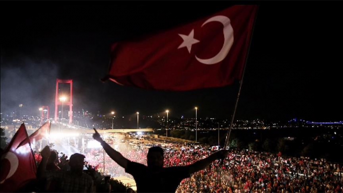 15 Temmuz milli bayram mı? 15 Temmuz Demokrasi ve Milli Birlik Günü mesajları 2021