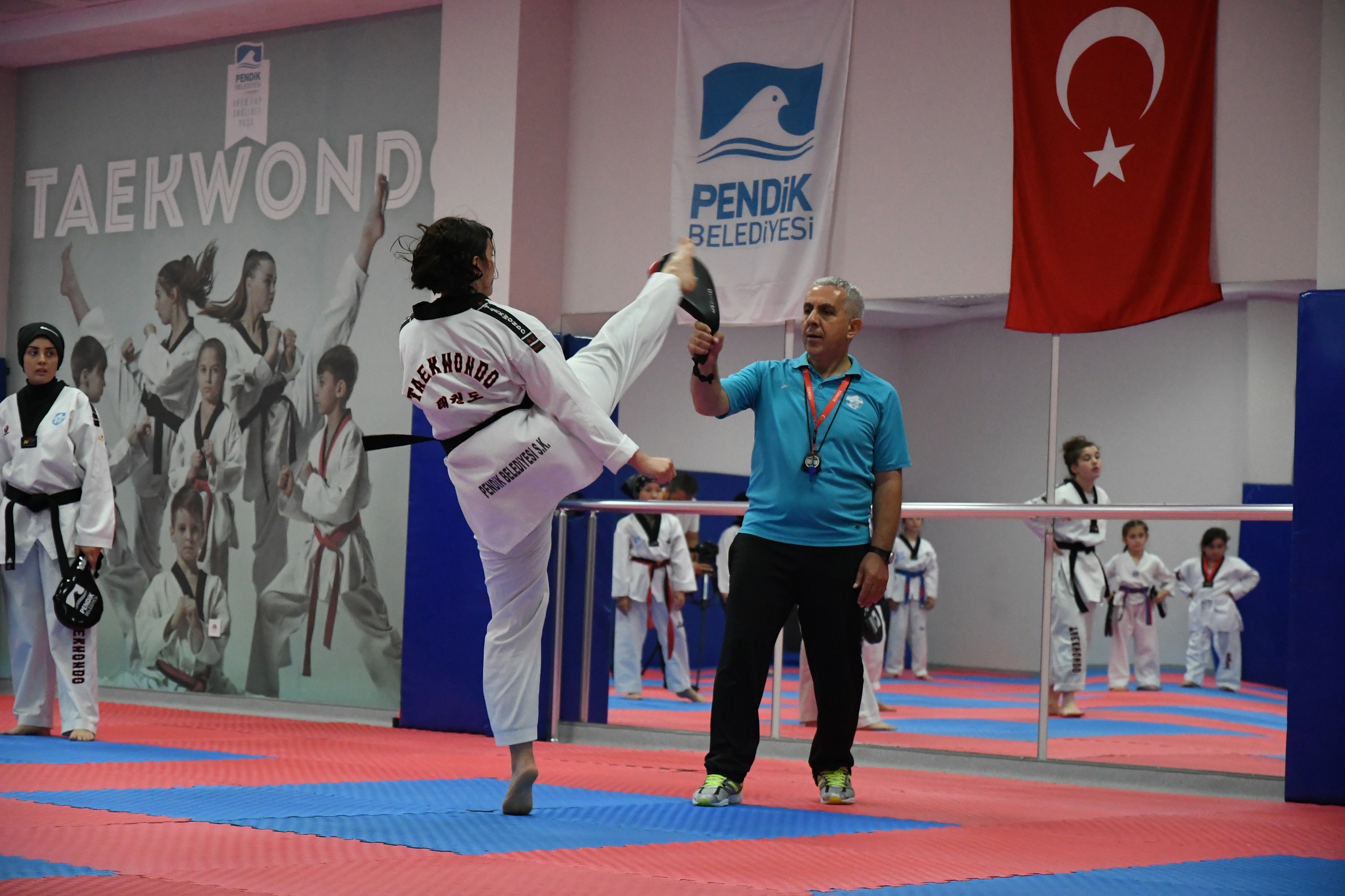 Evde kapalı kalma sona erdi, çocuklar spora koştu