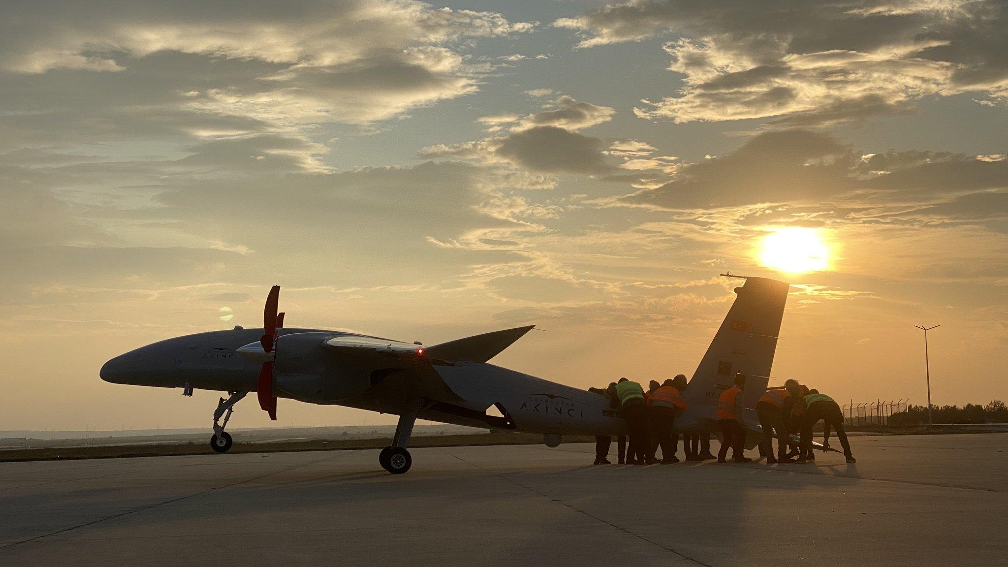 Bayraktar AKINCI TİHA irtifa rekoru kırdı! Türk havacılık tarihine geçti