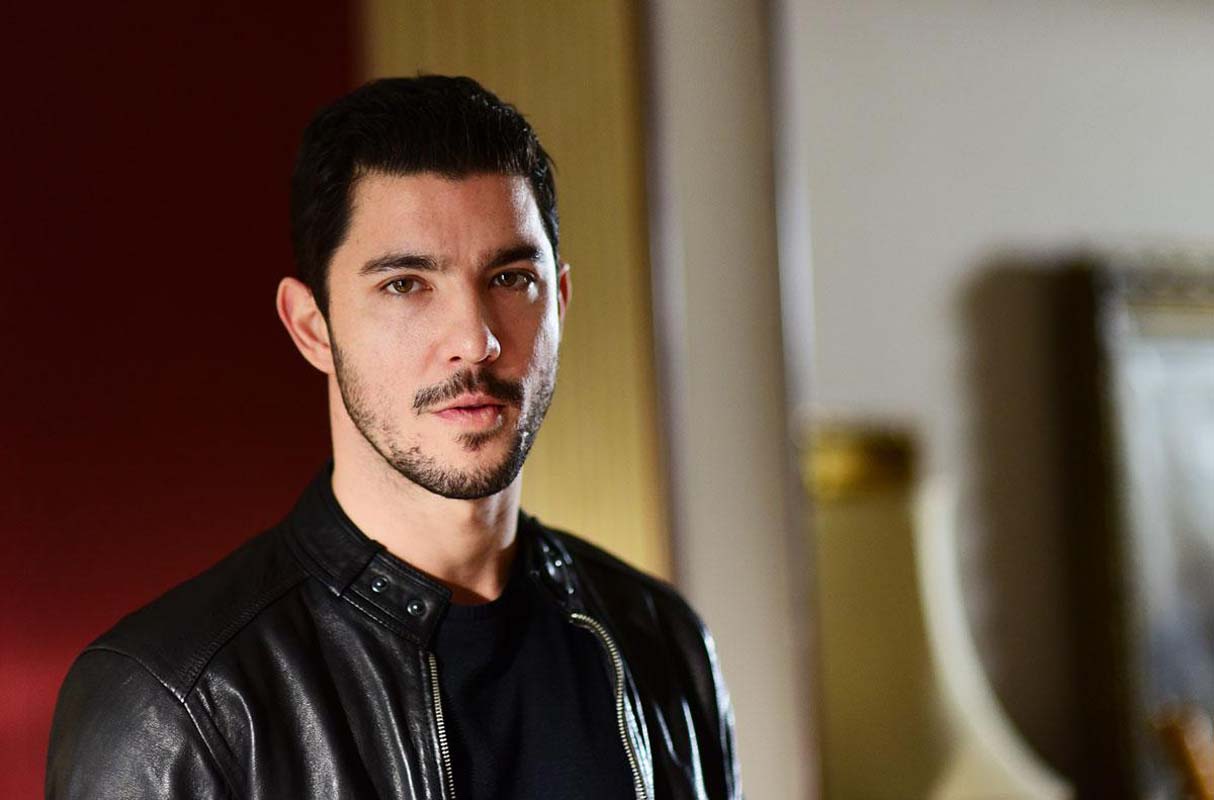 Kaan Yıldırım - Çağla Şikel aşk mı yaşıyor, birlikte mi? Kaan Yıldırım ve Çağla Şikel sevgili mi?