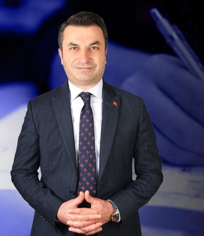 Öldüresiye darp edilen Ülfet Dikici olayında CHPli başkandan akıllara zarar savunma! Bana vurmaya çalışırken yüzünü masaya çarptı