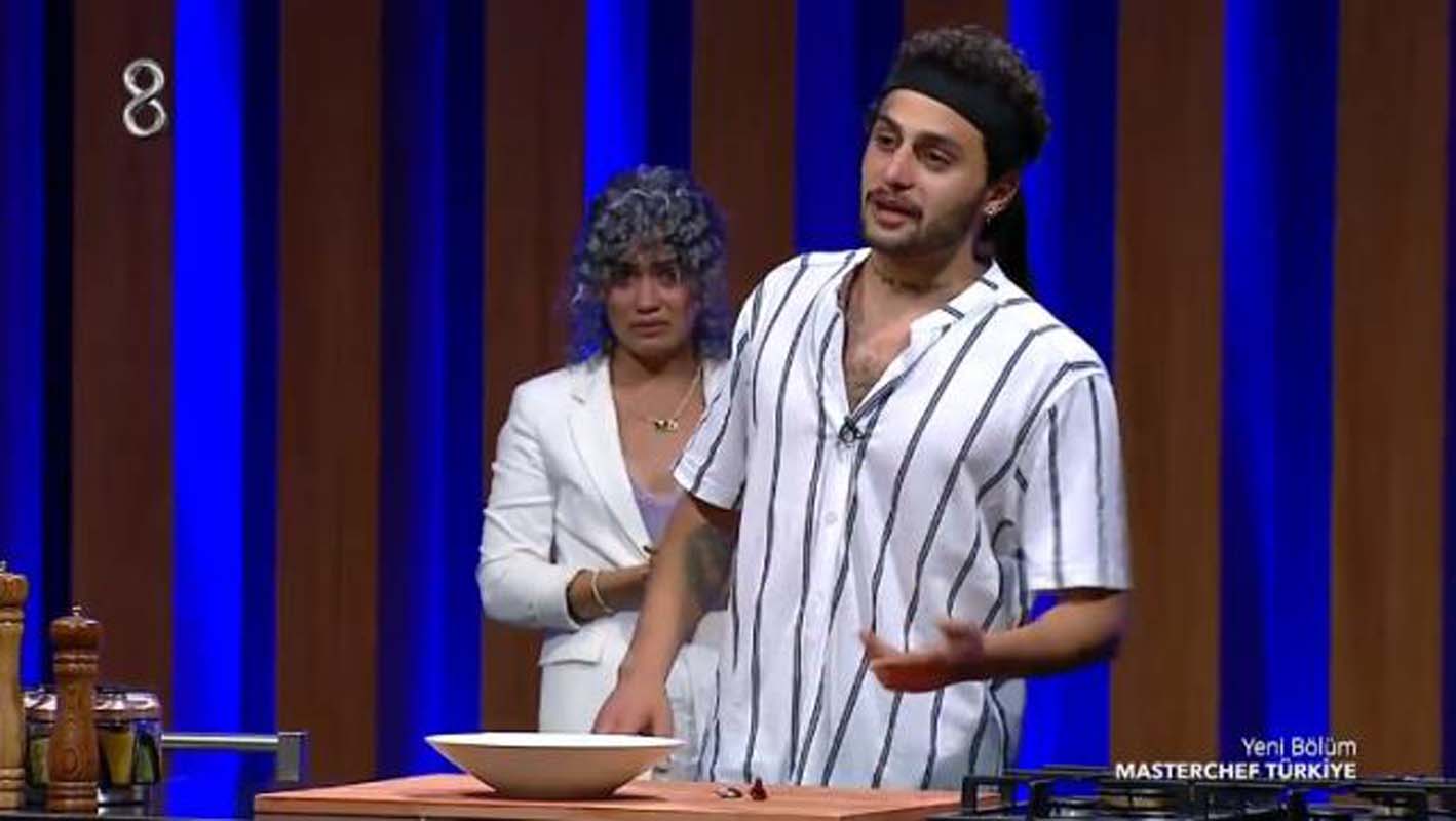 MasterChef'te gözyaşları sel oldu! Yarışmacı Görkem Demiral'ın yaşadıkları izleyenleri duygulandırdı!