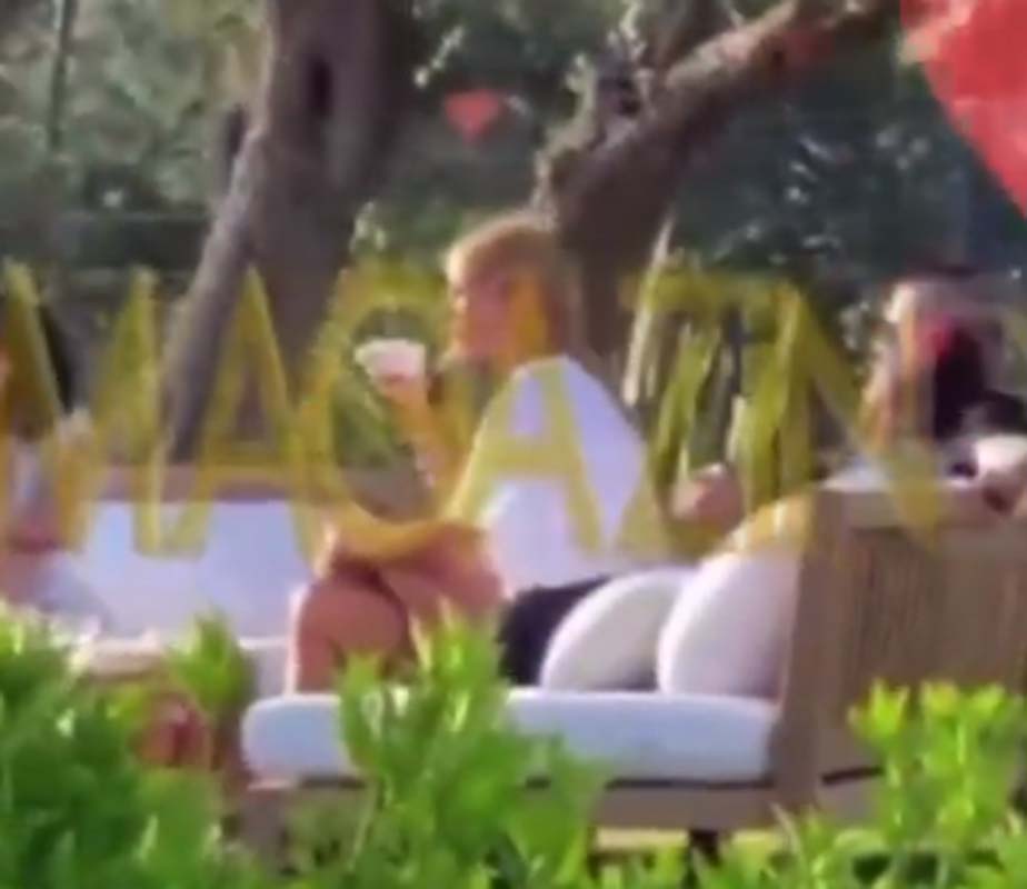 İlk kez görüntülendiler! Kaan Yıldırım ve Çağla Şıkel kameralara yakalandı!