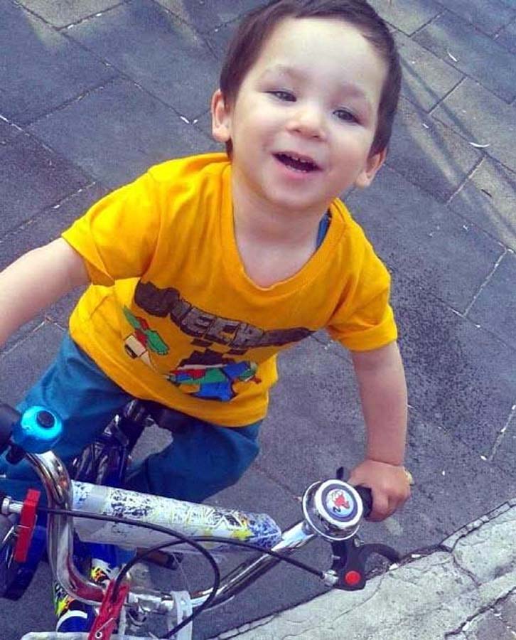 Annesi ve erkek arkadaşı tarafından canice öldürülmüştü! Minik Eymen için hakimlerden ağlatan karar!