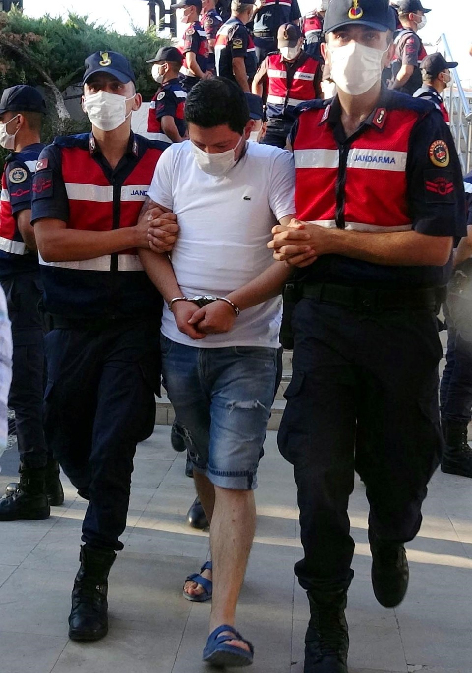 Pınar Gültekin davasında şok gelişme! Cinayeti tek başına işlemediği ileri sürülmüştü! Katil Avcı'nın anne, baba ve ortağına iddianame kararı...