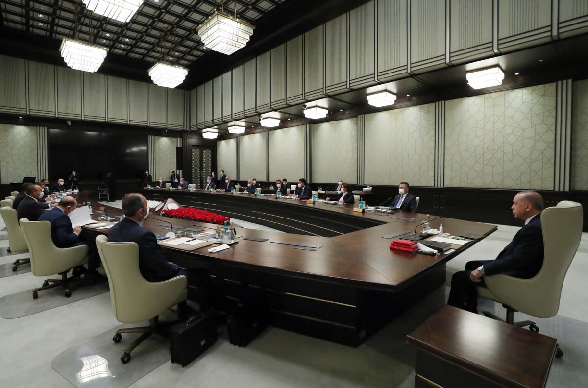 Kabine bugün toplanıyor! Cumhurbaşkanı Erdoğan açıklayacak: Kurban Bayramı tatili kaç gün olacak?