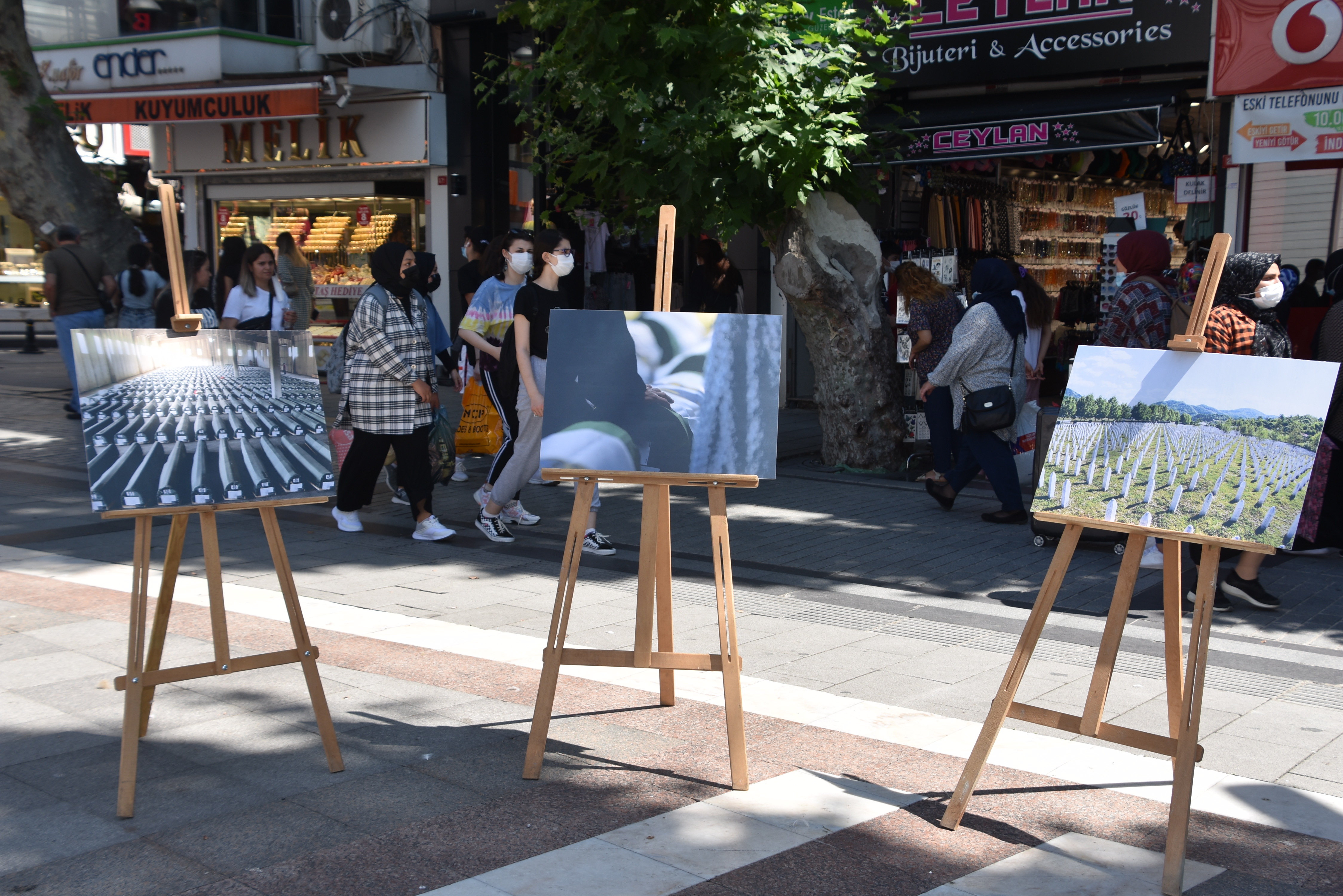 Aradan yıllar geçti ama acılar hala taze! Srebrenitsa Katliamının 26. yıldönümü