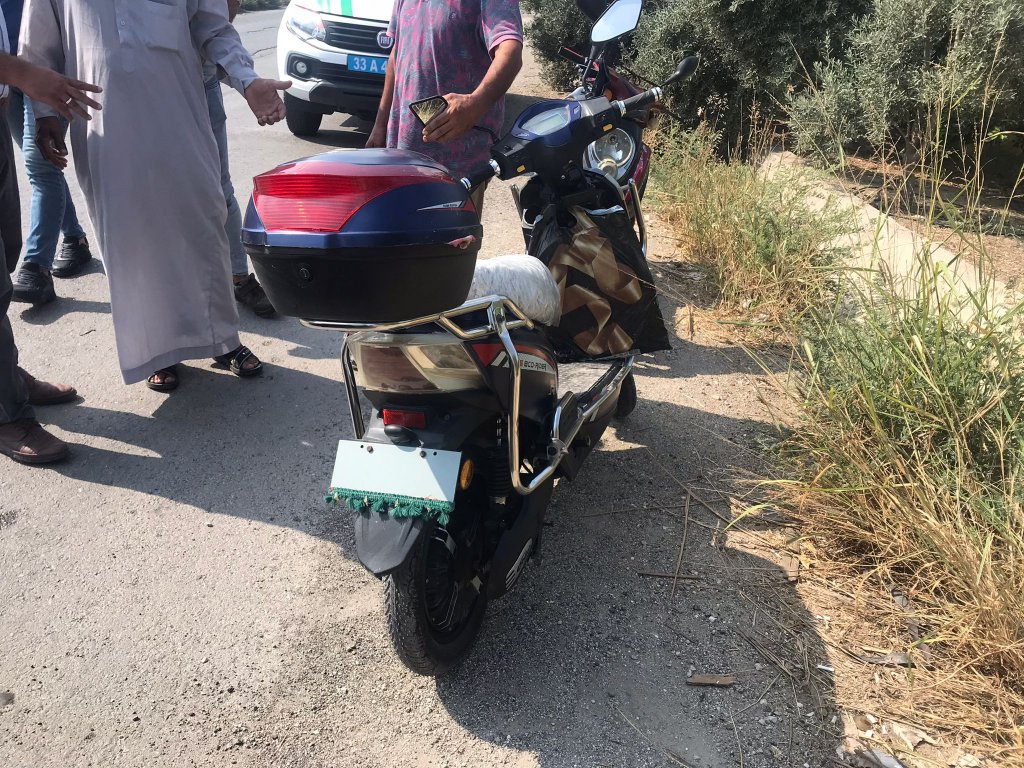 Mersinde insanlık ölmüş dedirten görüntüler! Köpeği elektrikli bisiklete bağlayıp sürükledi