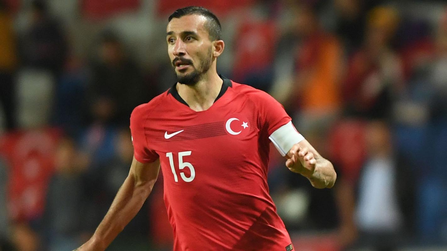 Son dakika! Beşiktaş Mehmet Topal ile 1 yıllık sözleşme imzaladı!