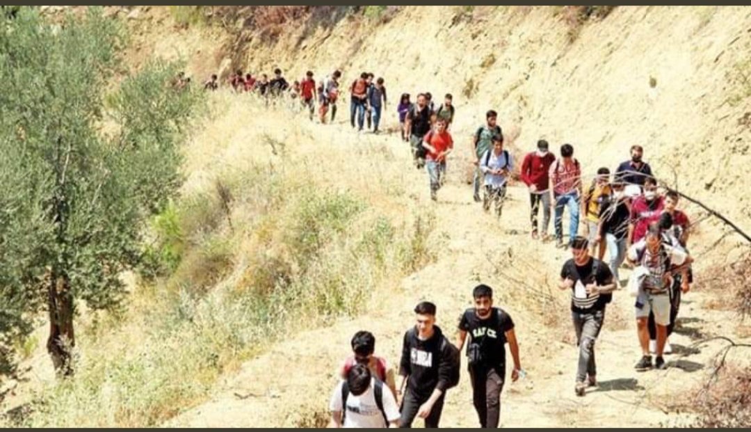 Twitter'da #SınırlarıKapat etkieti: 'Afganistanlı düzensiz göçmenler Tükiye'ye akın ediyor' iddialarına Çataklı'dan yalanlama: Gerçeği yansıtmıyor!