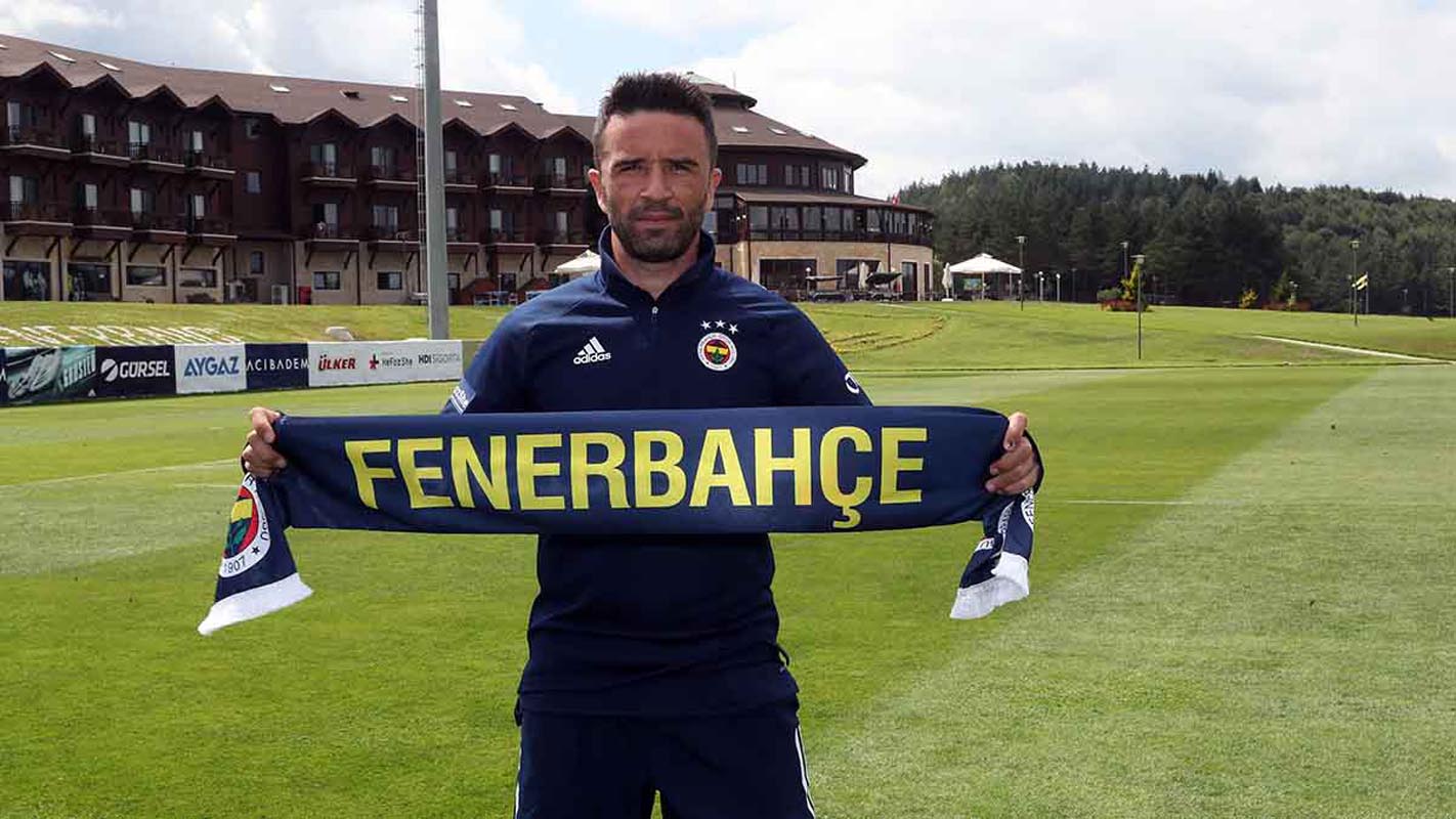 Son dakika! Fenerbahçe'de Gökhan Gönül ile yollar ayrıldı