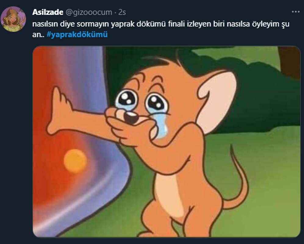 Yaprak Dökümü 15 yıl sonra sosyal medyayı sallamayı başardı! Final bölümünü ilk günkü heyecanla izleyenler diziyi gündeme getirdi!