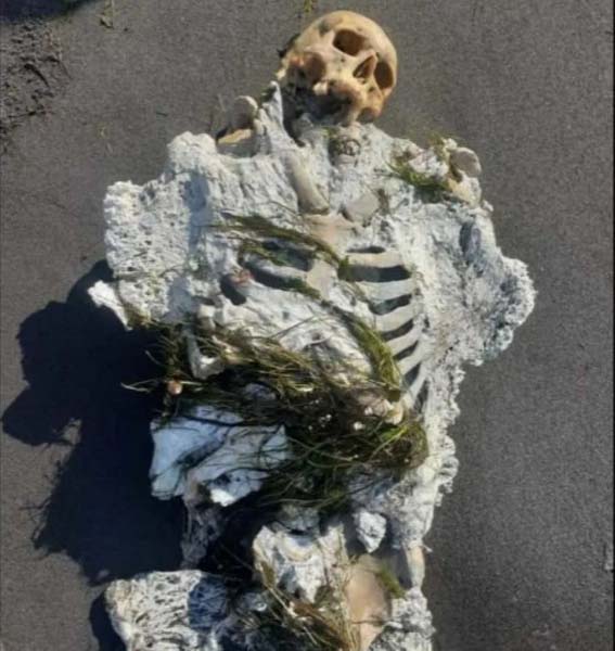 Samsun'da dehşete düşüren olay! Sahilde gezenler, insan iskeleti ile karşılaştı!