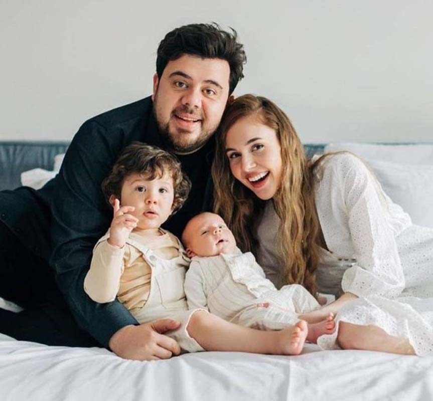 Ergenlik fotoğrafını paylaşan Berfu Yenenler herkesi şaşırttı! Bakın eski hali kime benzetildi!