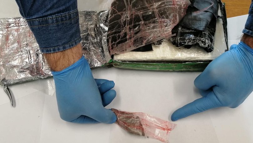 Gökten kokain yağdı! Uçakla uyuşturucu sevkiyatı | 9 milyon euroluk kokaini yanlış eve attılar