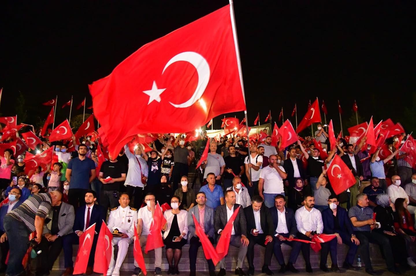 Başkan Cin Bu ihaneti unutmayacak, zaferimize sahip çıkacağız