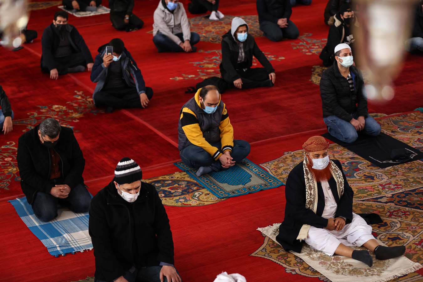 Kurban Bayramı namazı kılınışı resimli 2021| Kurban Bayramı namazı nasıl kılınır, kaç rekattır?