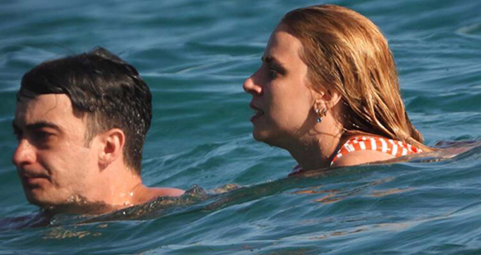 Melis İşiten ve Sergen Deveci çiftinin aşk dolu tatili! İlk kez görüntülendiler