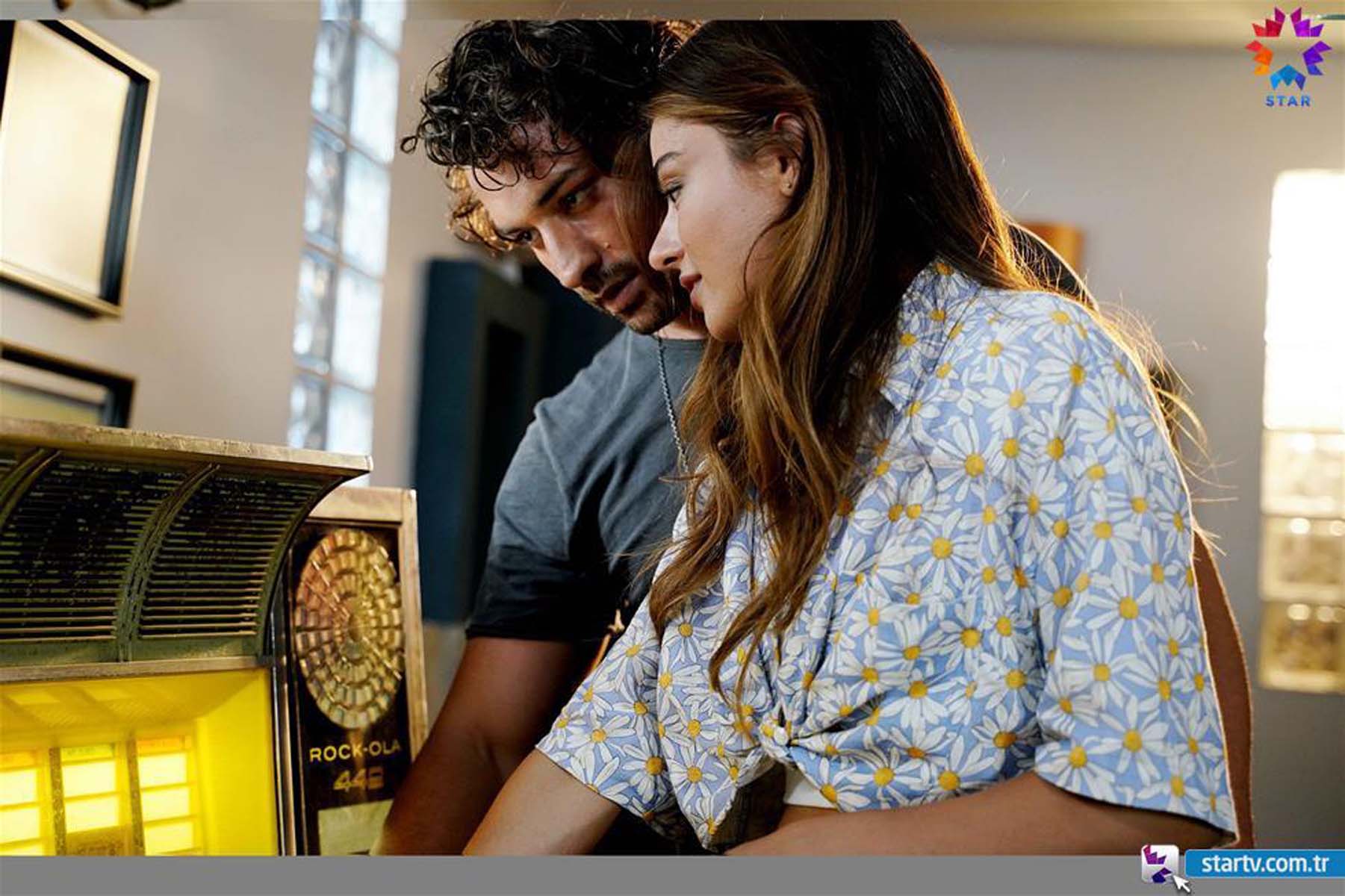 Alp Navruz - Ayça Ayşin Turan sevgili mi? Aşk mı yaşıyorlar? 