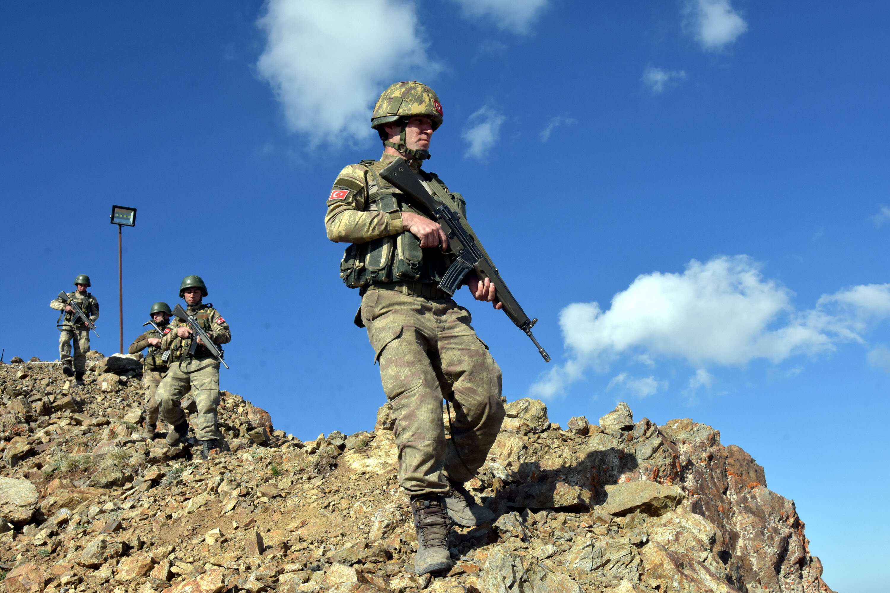 SON DAKİKA | MSB: Askerlerimizi şehit edenlere misliyle karşılık verildi