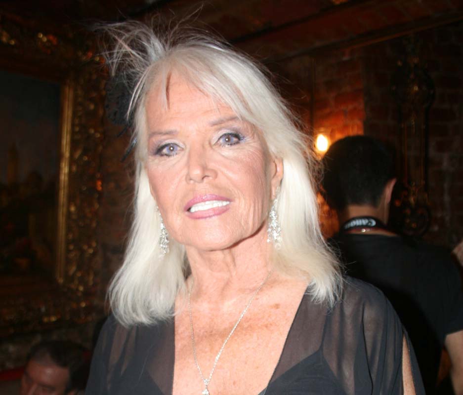 Ölümcül kaza! Usta sanatçı Gönül Yazar'dan üzen haber: Apar topar hastaneye kaldırıldı!