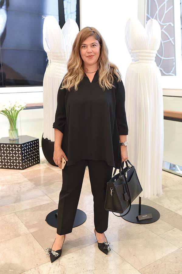 Moda ve Sosyete hesabı çalındı! Modacı eleştirmen Pelin Kaya'nın 1,4 Milyon takipçili Instagram hesabı ele geçirildi