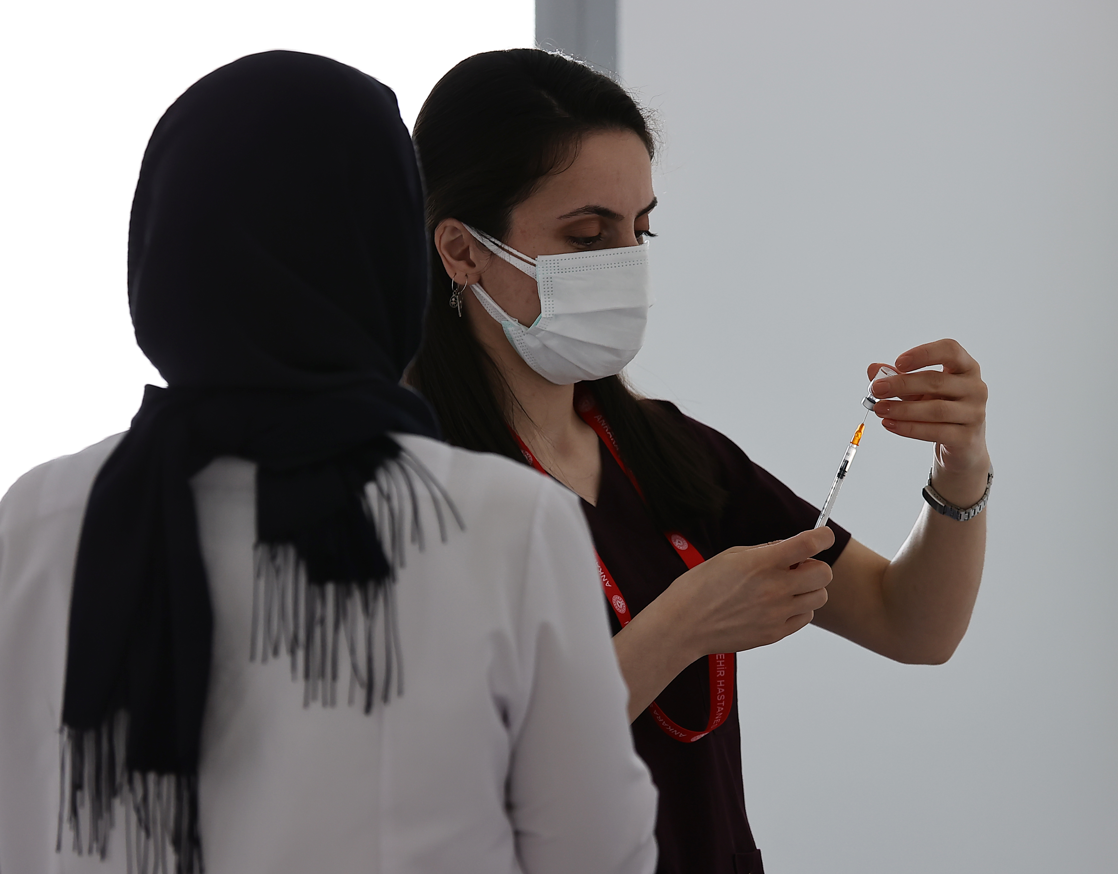 Türkiye'nin gündemi aşı olmayanlar! Bilim Kurulu, sosyal kısıtlama önerisi için tarih verdi