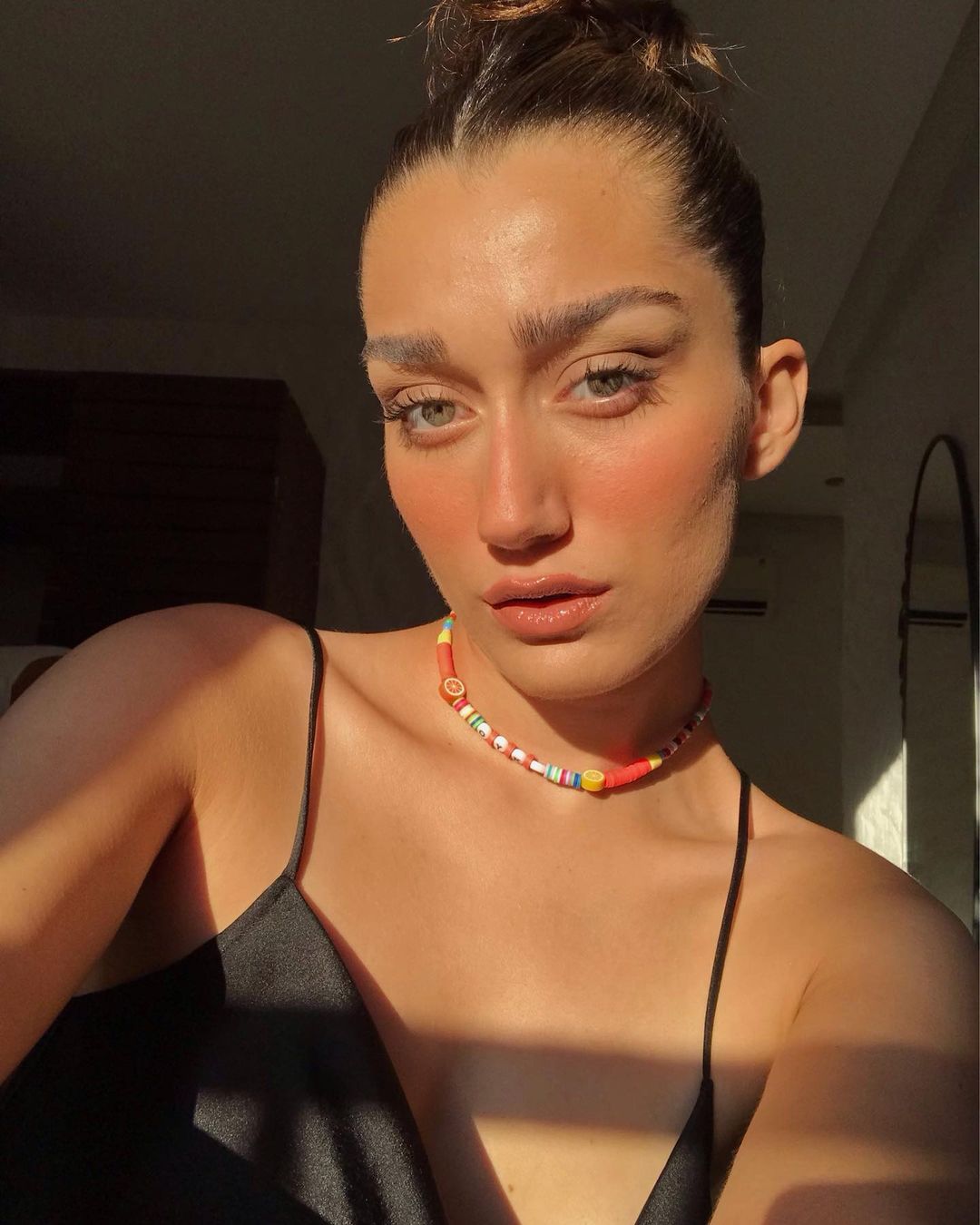 Öykü Uslu kimdir, nereli, kaç yaşında? Hangi dizilerde oynadı? Instagram adresi ne?